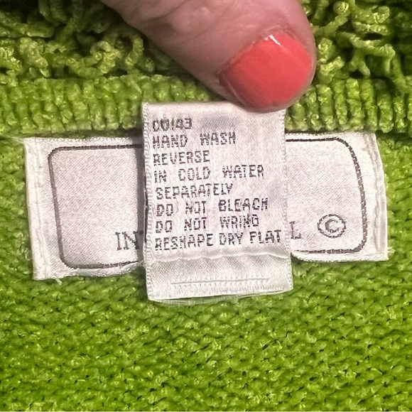 Lisa International Sweater - Picture 6 of 6